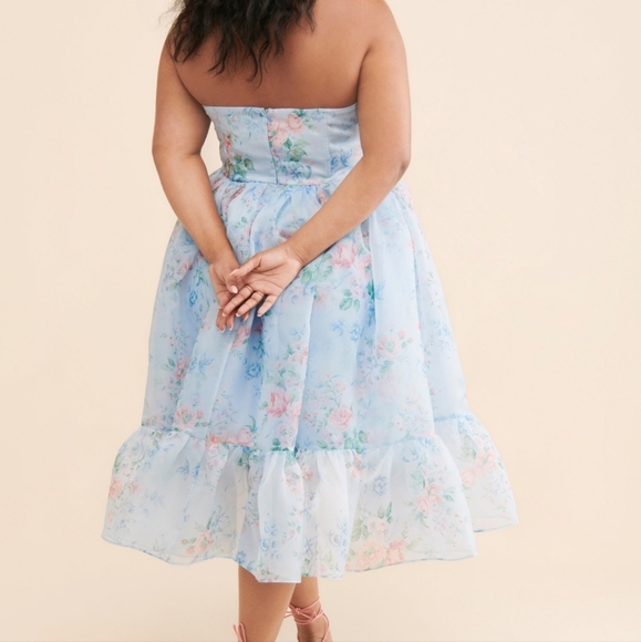 Selkie Strapless Pastel Floral Dress - Picture 4 of 13